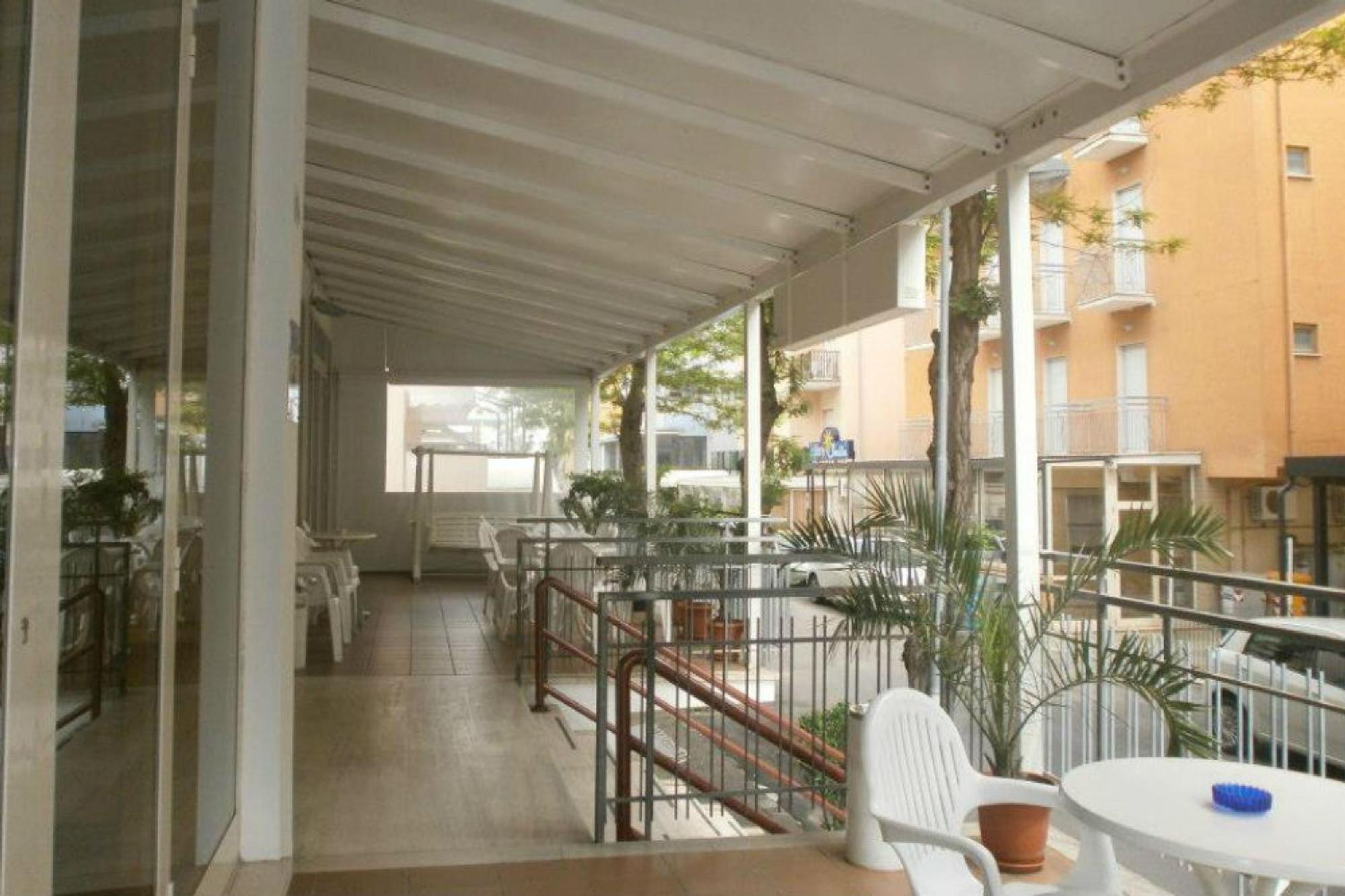 Hotel Nives Ρίμινι Εξωτερικό φωτογραφία